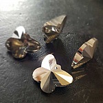 Pendente borboleta facetada em vidro N°02-02