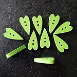 Botão de madeira, coração verde N°02-05