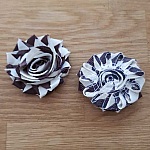 Flor de tecido desfiado n.º 09