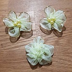 Conjunto de 3 flores coloridas Tecidos de organza verde-água