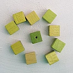 Conta de madeira cubo / quadrado 10 mm verde