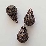 Amuleto em forma de gota a céu aberto N°02-04