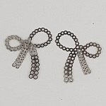 Pendente gravata borboleta em prata N°24 Pendente gravata borboleta em metal