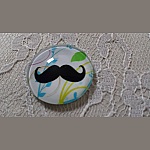 cabochão de vidro redondo 25mm bigode 031 