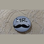 cabochão de vidro redondo 25mm bigode 004 