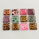10 cabochões de vidro quadrados de 20 mm variados Faunos S-22-20-14