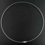 1 colar de fio rígido com cabo, fecho de rosca cinzento N°01
