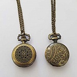 Flower 02 Relógio Gousset em bronze antigo com corrente