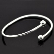 Pulseira rígida europeia