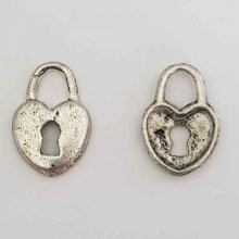 Amuletos coração N°08 x 10