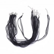 Colar com fita de organza N°04 e cordão encerado preto