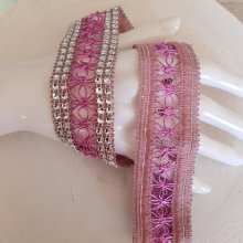 Fita de strass N°06 prateada e cor-de-rosa por 0,50 cm.