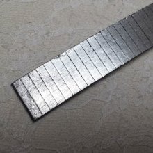Couro rectangular prateado 20 mm por 20 cm