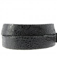 Couro preto 20 mm por 20 cm