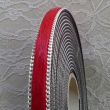 Pele plana de bezerro vermelha 10 mm por 20 cm de pele e corrente