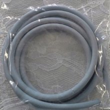 1 metro de cordão oco de PVC 4 mm cinzento escuro Pastel