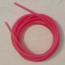 1 metro de cordão de pvc oco de 2 mm Fushia.