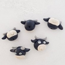 Cabeça de vaca em argila de polímero