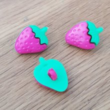 Botões de fantasia, crianças, bebés Padrão morango N°04 verde e fushia