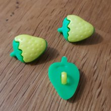 Botões de fantasia, crianças, bebés Padrão morango N°12 verde e amarelo pálido