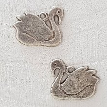Pendente Cisne em metal prateado-01 Pendente Cisne