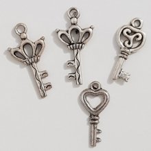 Chave Charm N°34 Prata lote de 4 peças