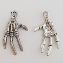 Charm Mão 'Esqueleto 'N°06 Prata