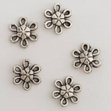 Pendente flor em metal N°044 Prata