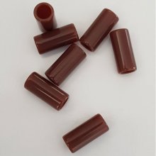 Tubo de pérolas castanho-escuro