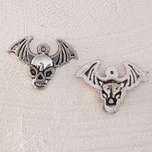 Pendente caveira e ossos cruzados N°04