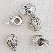 Pendente caveira e ossos cruzados N°19