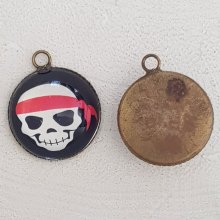 Pendente caveira e ossos cruzados N°28