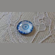 cabochão de vidro redondo 12mm flor azul 032 