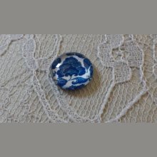 cabochão de vidro redondo 12mm flor azul 017 