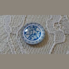 cabochão de vidro redondo 12mm flor azul 008 