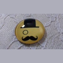 cabochão de vidro redondo 25mm bigode 023 