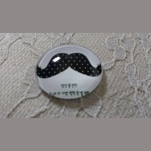 cabochão de vidro redondo 25mm bigode 018 