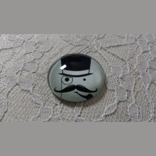 cabochão de vidro redondo 25mm bigode 017 