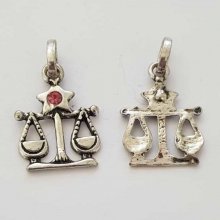 Pendente signo do zodíaco Libra Metal prateado N°03 com strass