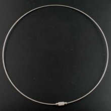 1 colar de fio rígido com cabo, fecho de rosca cinzento N°01