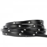 Couro preto 05 mm Rebite por 20 cm