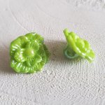 Botões de fantasia para crianças e bebés Desenho de flores N°02-02 Verde