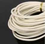 1 metro Cordão redondo de couro liso Ivory 3 mm