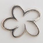 Pendente flor em metal N°004 Prata