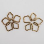 Pendente Flor em Metal N°024 Ouro Velho