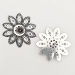 Pendente flor em metal N°059 Prata