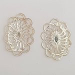 Pendente flor em metal N°107 Gravação em prata