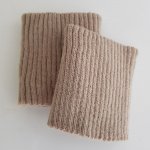 Punhos ou fundo das calças com nervuras Bege