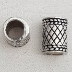 Conta tubular prateada N°07
