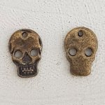 Pendente caveira e ossos cruzados N°17